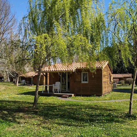 مكان تخييم Domaine De Guillalmes *